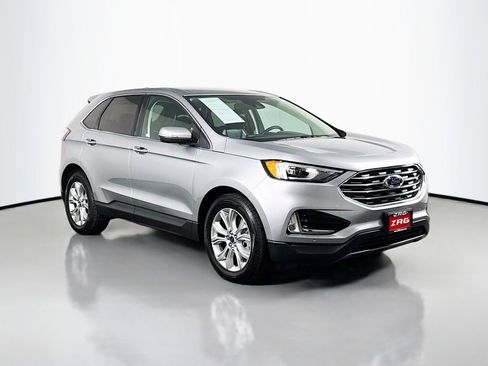 Used 2022 Ford Edge Titanium image 7