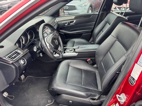 Used 2016 Mercedes-Benz E 350 4MATIC Sedan w/ Premium Package image 13