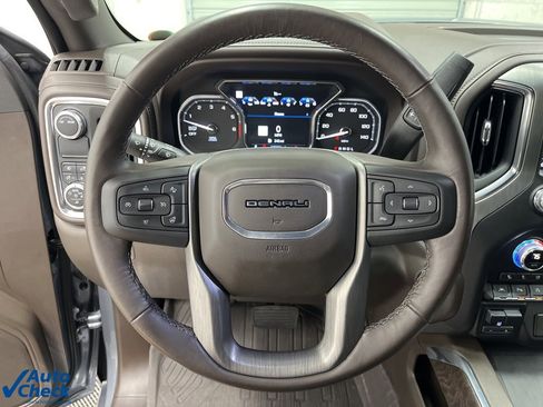 Used 2022 GMC Sierra 1500 Denali w/ Denali Premium Package image 18