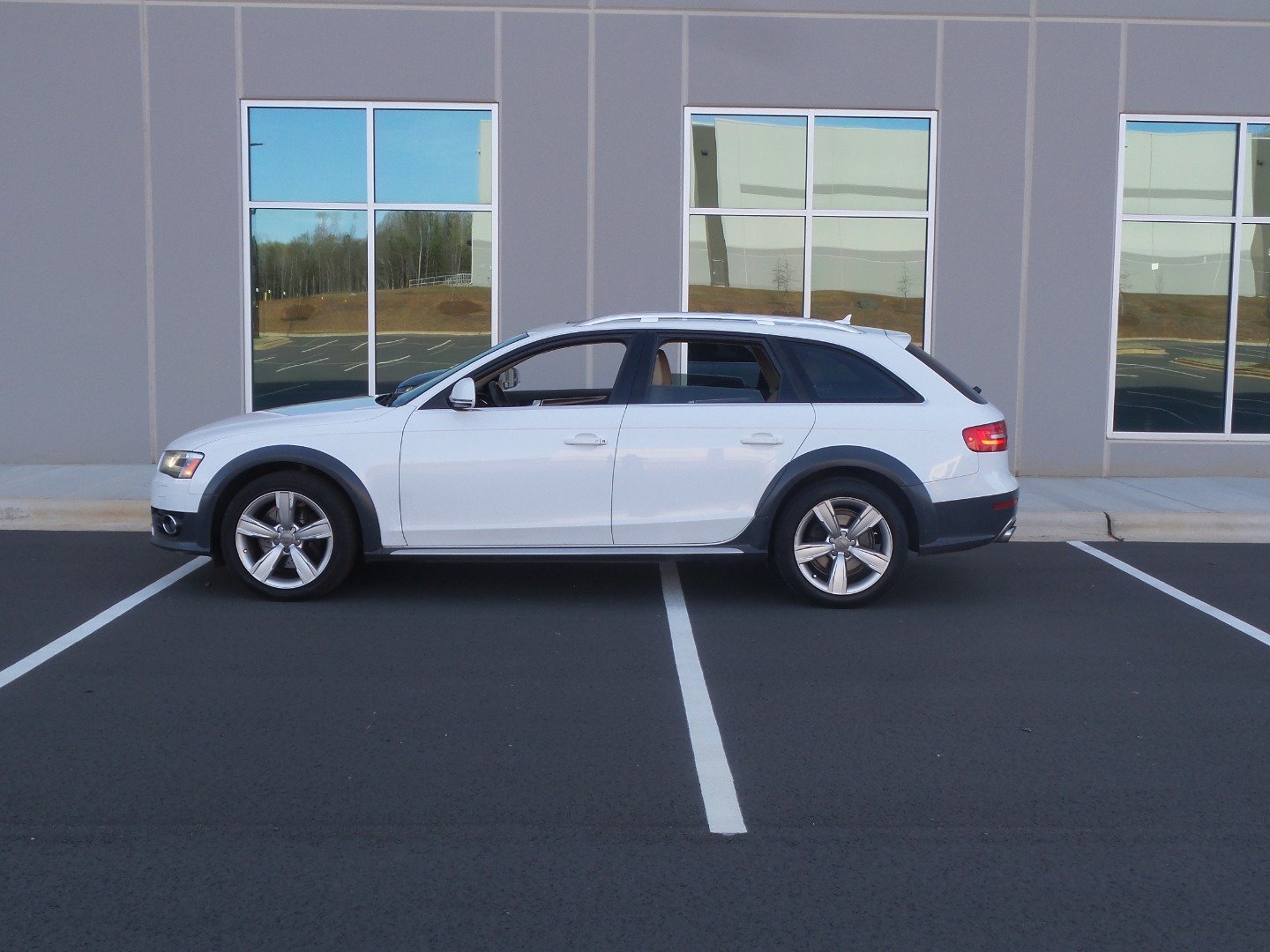 Used 2013 Audi A4 Premium Plus w/ Premium Plus Pkg AWD/4WD image 75