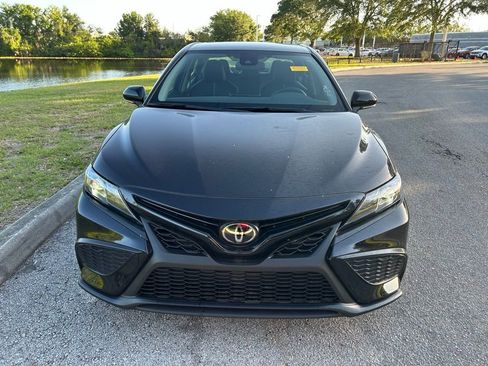 Used 2024 Toyota Camry SE w/ Convenience Package FWD image 8