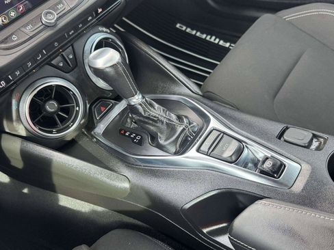Used 2021 Chevrolet Camaro LT w/ Technology Package RWD image 34