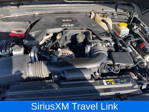 Used 2019 Jeep Wrangler Unlimited Sahara image 22