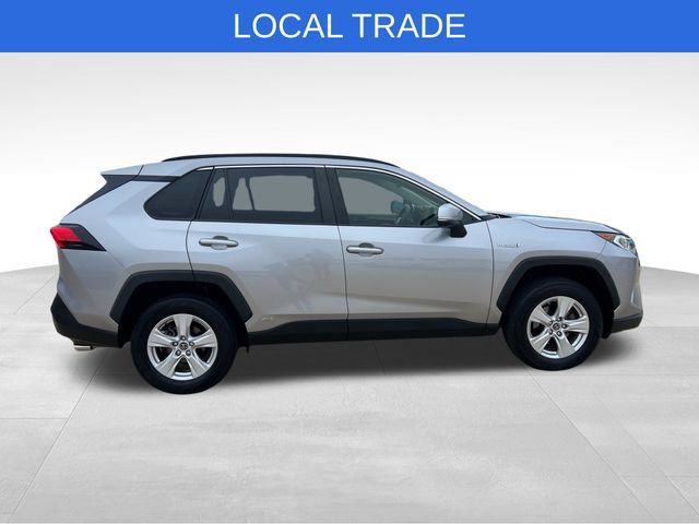 Used 2019 Toyota RAV4 XLE w/ Carpet Mat Package AWD/4WD image 7