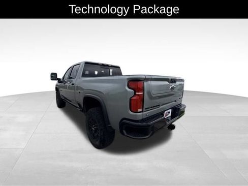 Used 2026 Chevrolet Silverado 2500 ZR2 w/ LPO, Dark Essentials Package AWD/4WD image 5