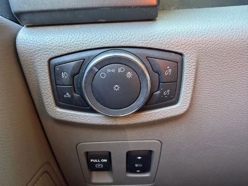 Used 2018 Ford F150 XLT w/ Equipment Group 302A Luxury AWD/4WD image 19