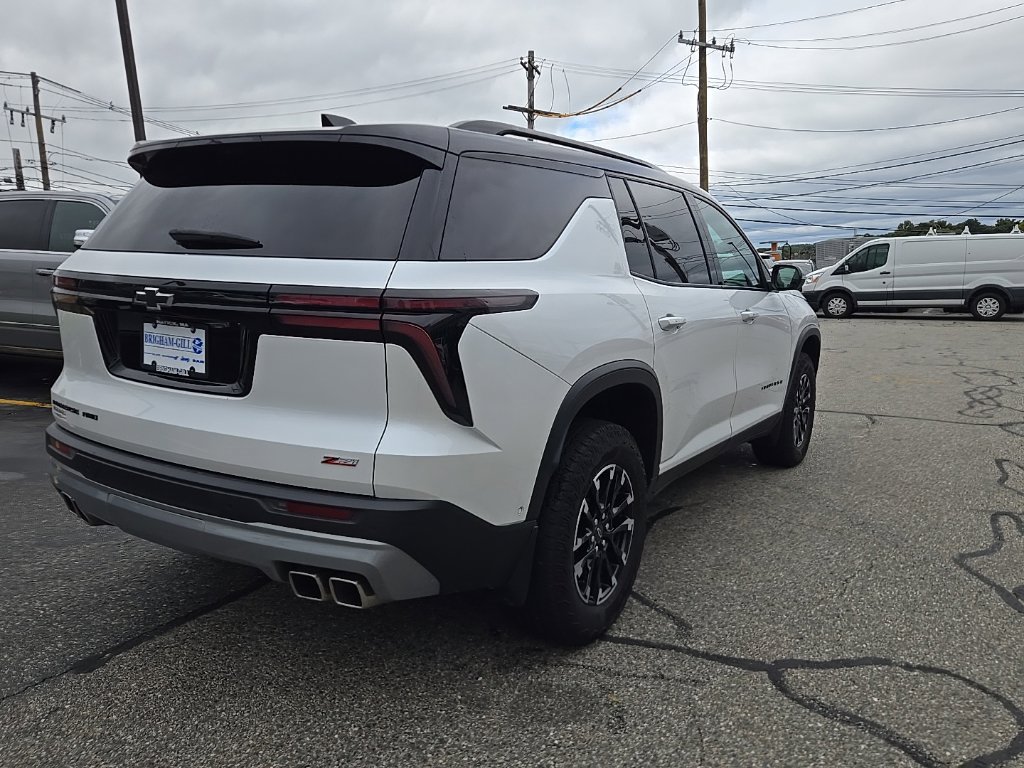 Used 2024 Chevrolet Traverse Z71 w/ Enhanced Driving Package AWD/4WD image 9