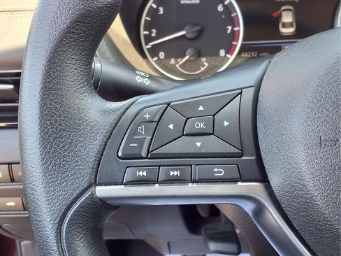 Used 2024 Nissan Sentra SV FWD image 16