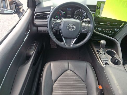 Used 2022 Toyota Camry SE w/ Audio Upgrade Package FWD image 11