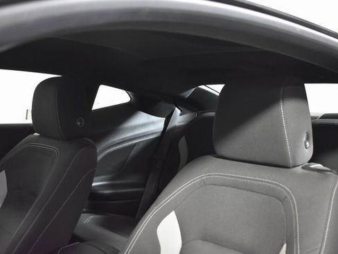 Used 2021 Chevrolet Camaro LT image 10