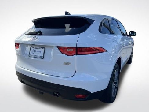 Used 2020 Jaguar F-PACE Premium image 11