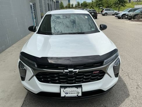 Used 2025 Chevrolet Trax RS w/ Driver Confidence Package FWD image 8