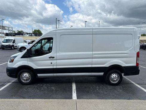 Used 2023 Ford Transit 250 Medium Roof AWD w/ Load Area Protection Package image 6