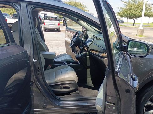 Used 2022 Honda CR-V EX-L image 14