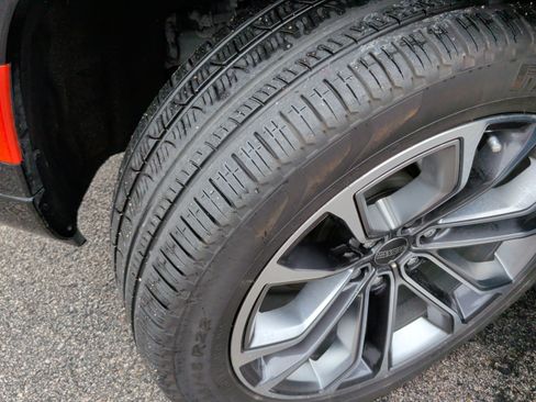 Used 2023 Jeep Grand Wagoneer Series III image 13