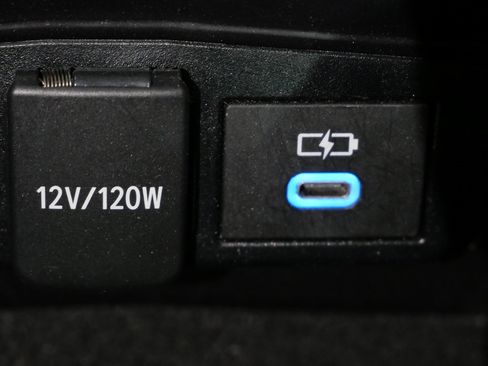 Used 2022 Toyota Corolla LE image 21