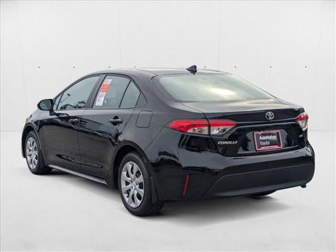New 2025 Toyota Corolla LE image 8