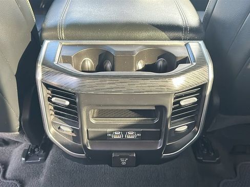 Used 2024 RAM 1500 Laramie RWD image 33