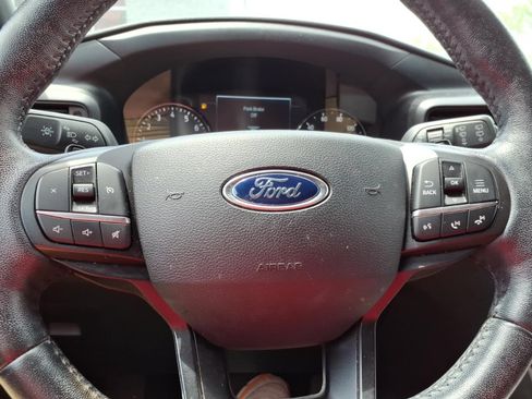 Used 2020 Ford Explorer XLT w/ Comfort Package AWD/4WD image 21