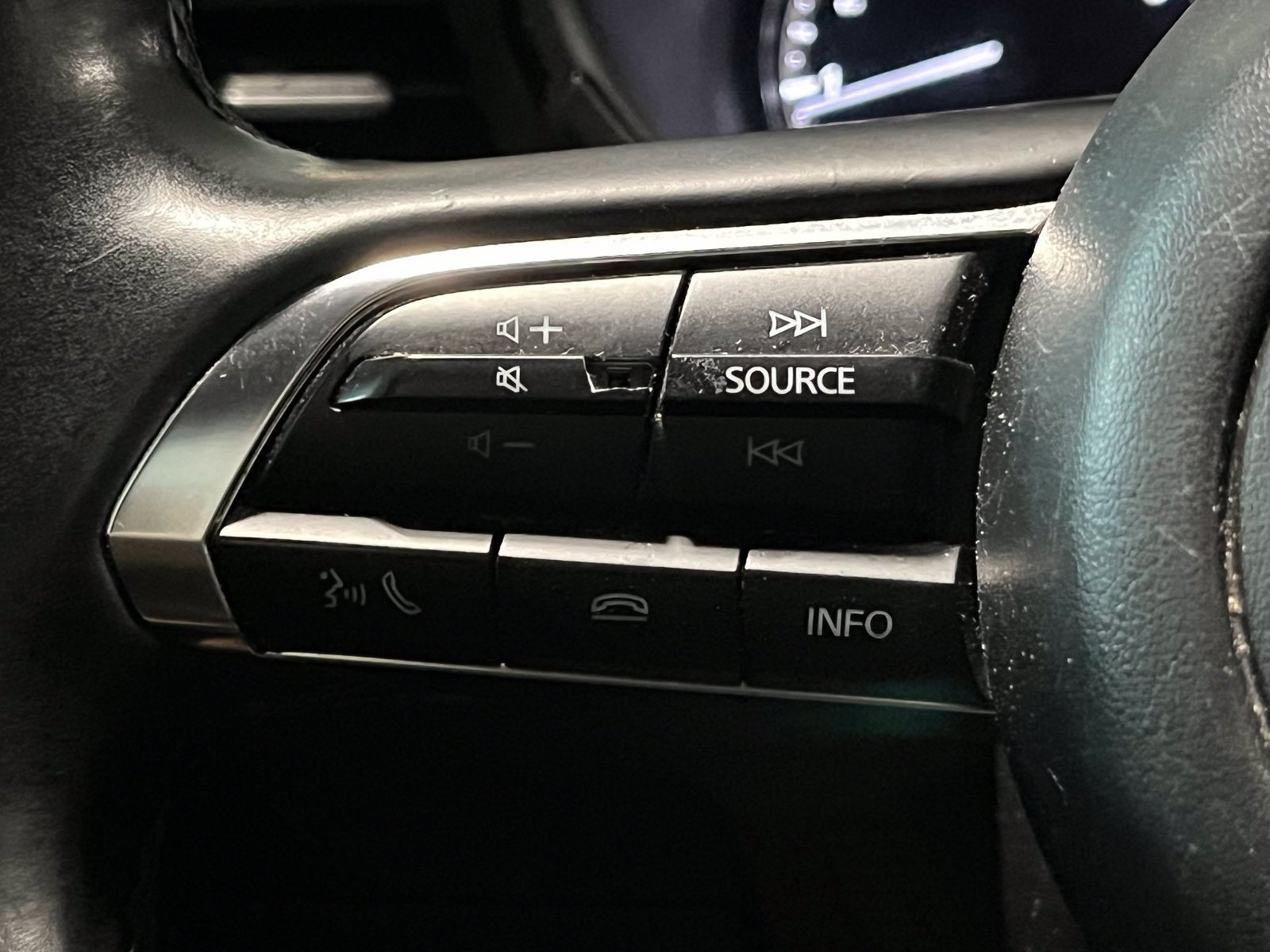 Used 2025 MAZDA MAZDA3 s Sport FWD image 33