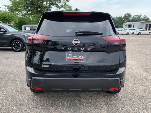 New 2026 Nissan Rogue S FWD image 4