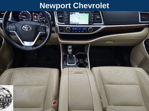 Used 2017 Toyota Highlander Limited w/ Protection Package #3 image 14
