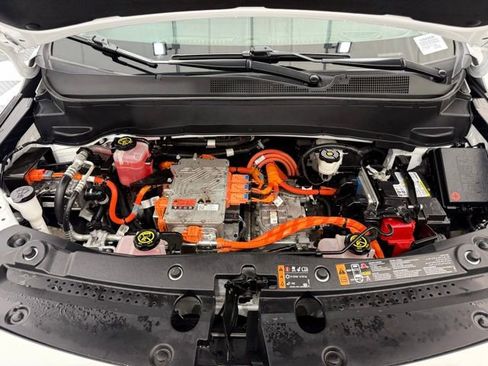 Used 2023 Chevrolet Bolt EUV Premier w/ Sun & Sound Package image 8