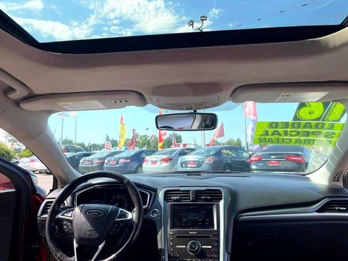 Used 2016 Ford Fusion Titanium image 16