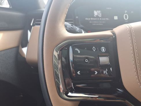 Used 2025 Land Rover Range Rover Sport Autobiography image 15