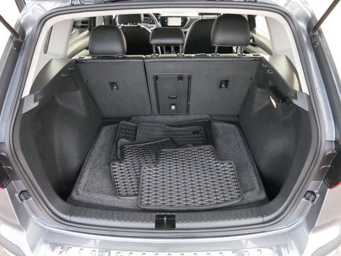 Certified 2023 Volkswagen Taos SEL image 18