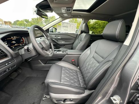 New 2026 Nissan Rogue Platinum w/ Platinum Premium Package image 25