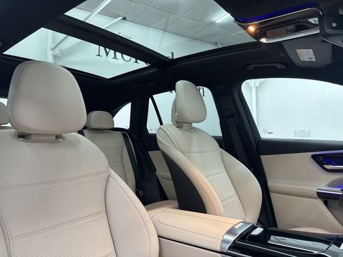 Used 2026 Mercedes-Benz GLC 300 GLC 300 image 29