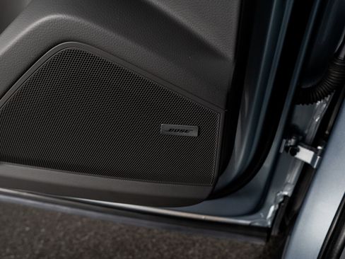 Used 2022 Porsche Cayenne S image 49