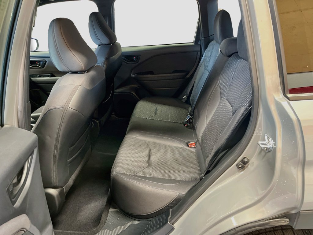 Used 2025 Subaru Forester Premium AWD/4WD image 24