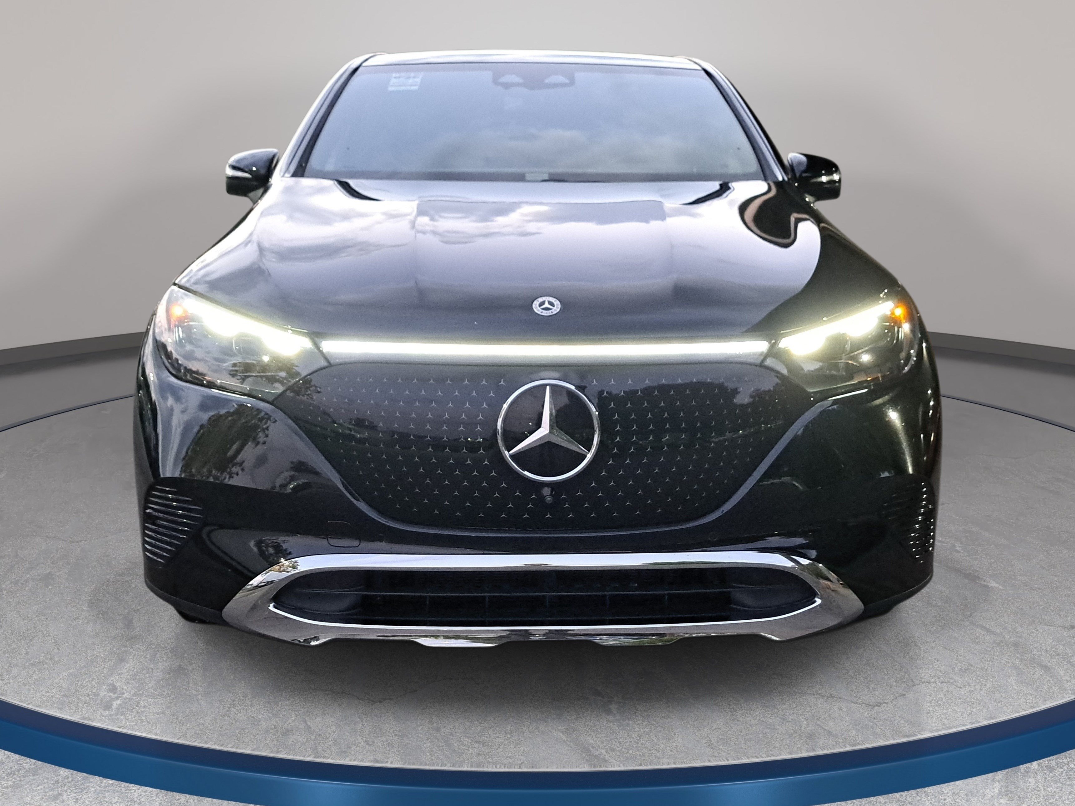 Used 2024 Mercedes-Benz EQE 350+ SUV image 2