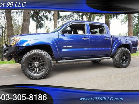 Used 2015 Toyota Tacoma 4x4 Double Cab w/ TRD Off-Road Package image 5