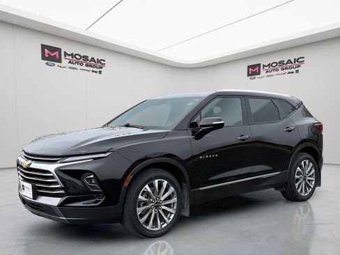 Used 2023 Chevrolet Blazer Premier w/ Enhanced Convenience Package image 8