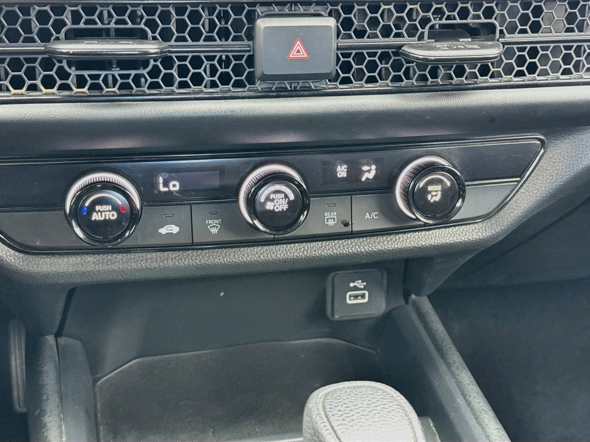 Used 2025 Honda HR-V LX image 12
