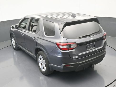 Used 2023 Honda Pilot LX image 48