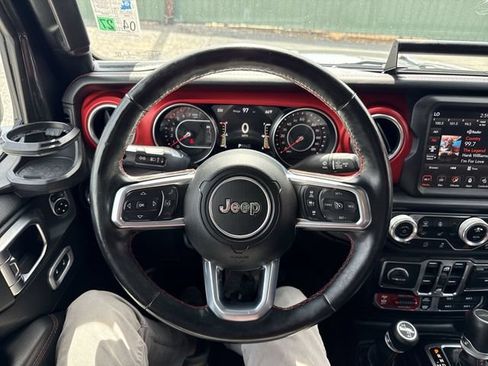 Used 2020 Jeep Gladiator Rubicon AWD/4WD image 14