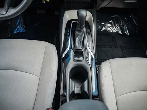 Used 2022 Toyota Corolla LE image 24