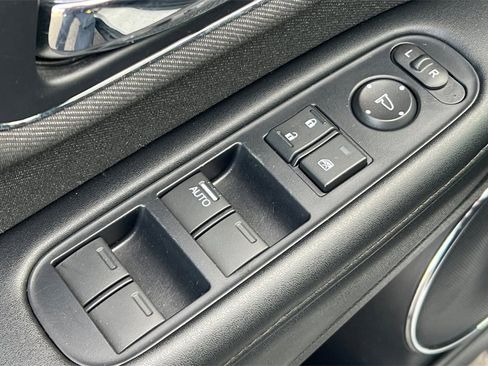 Used 2019 Honda HR-V EX image 14