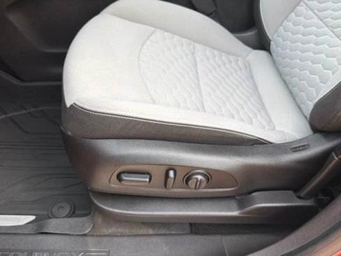 Used 2018 Chevrolet Equinox LT w/ Sun & Infotainment Package FWD image 19