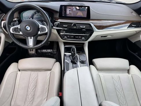 Used 2019 BMW M550i xDrive AWD/4WD image 18