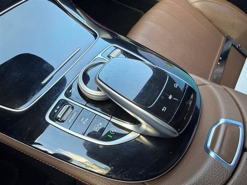 Used 2018 Mercedes-Benz E 300 image 28