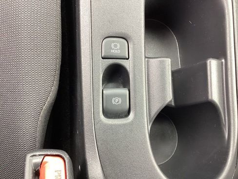 Used 2025 Toyota Corolla LE image 27