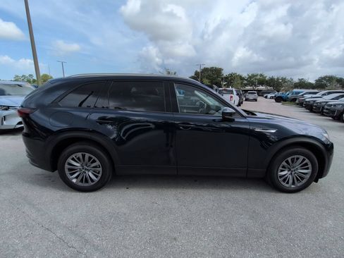 Used 2025 MAZDA CX-90 Plug-In Hybrid w/ Preferred AWD/4WD image 4