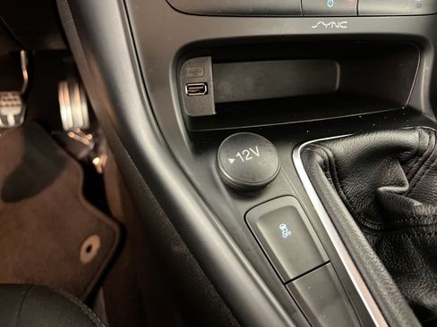 Used 2018 Ford Focus ST image 30