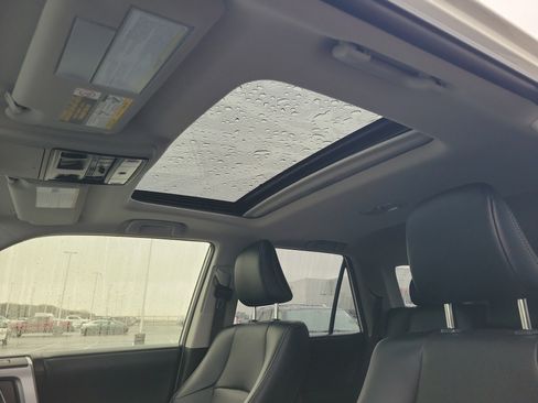 Used 2023 Toyota 4Runner Limited image 21