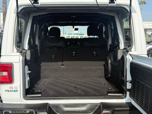 Used 2021 Jeep Wrangler Unlimited Rubicon 4xe image 13